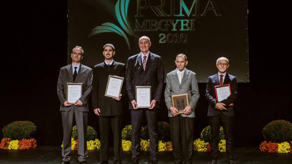 Kedd este öt új Prima-díjas született: Bebes István, Bodor Ferenc és dr. Kovács Zsolt. A közönségdíjat Masszi Ferenc kapta, az ifjúsági Prima-díjat pedig Szilágyi Miklós.