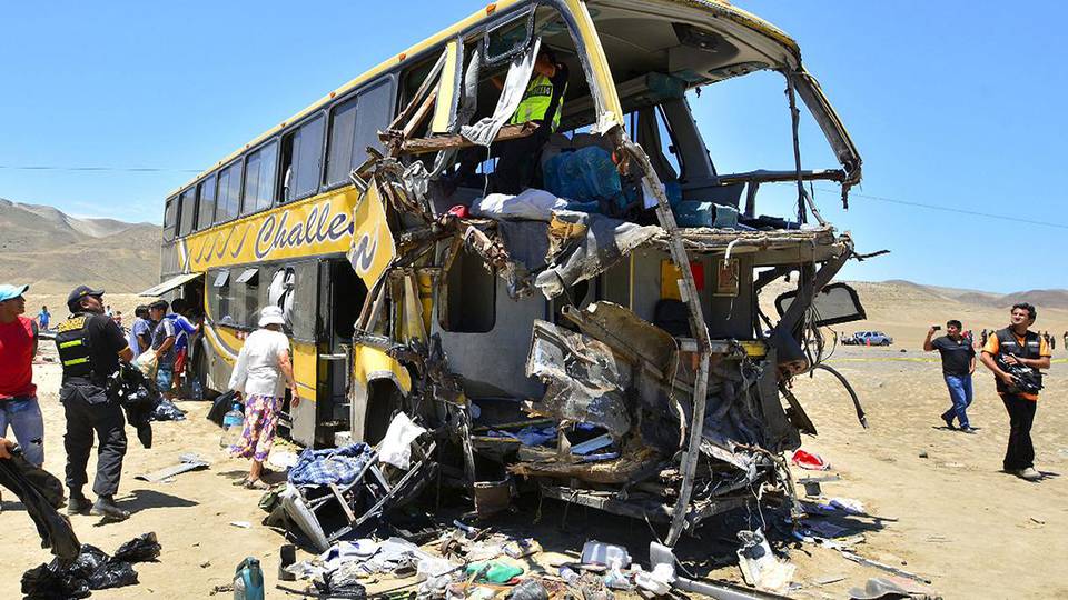 Dbbenetes: 23 halottat kvetelt a buszbaleset

