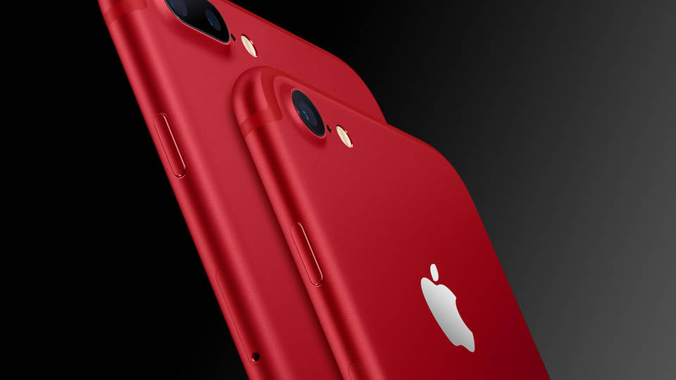 Kicsomagols vide az j piros iPhone 7-rl