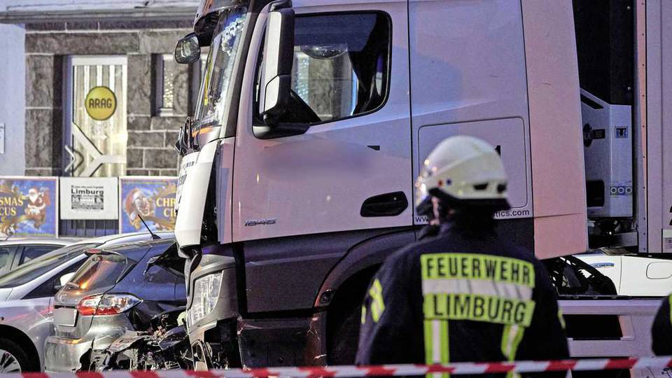 Terrorcselekmnynek minstettk a Limburgban trtnt teherauts tkzst