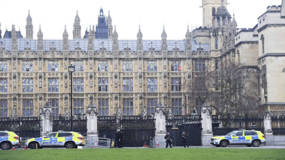 Tmads rte a brit parlamentet