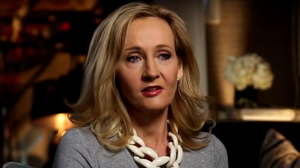 Inkbb a brtn: J. K. Rowling ismt hangot adott a transznemsggel kapcsolatos nzeteinek