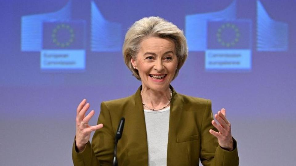 Ursula von der Leyen: Az Eurpai Bizottsg a csatlakozsi trgyalsok megkezdst javasolja Ukrajnval