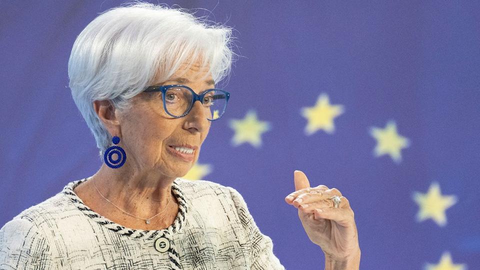 Christine Lagarde: az EKB magasan tartja a kamatokat
