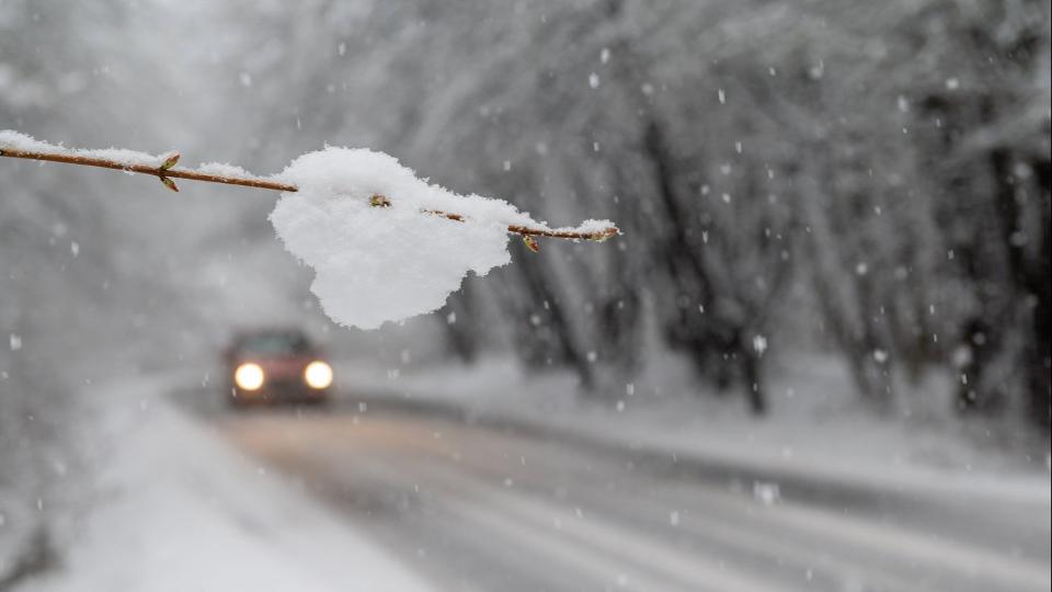 Nagy pelyhekben havazik Nyugat-Magyarorszgon, kelet fel tart a hzpor
