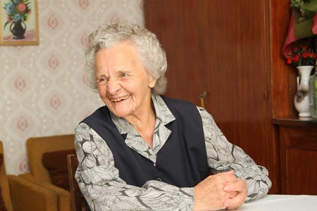 Kiváló egészségnek örvend a 90 éves Mária néni