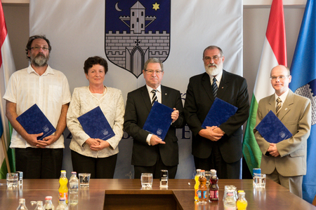 Megállapodást kötött az önkormányzat és a város felsőoktatási intézményei
