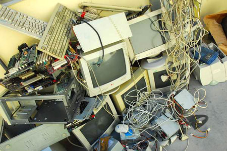 Adja le a régi, rossz elektronikus hulladékot!