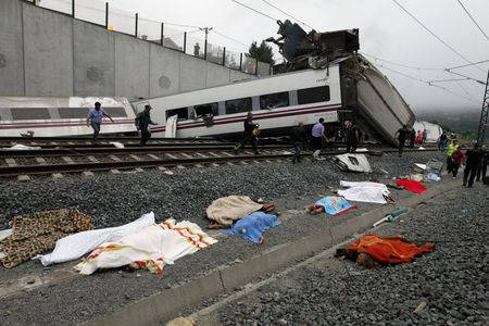 Spanyolország: Európa egyik legsúlyosabb vasúti balesete( fotók, videók)
