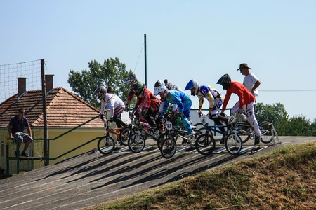 Gencsaptiban tekertek a legjobb BMX-esek