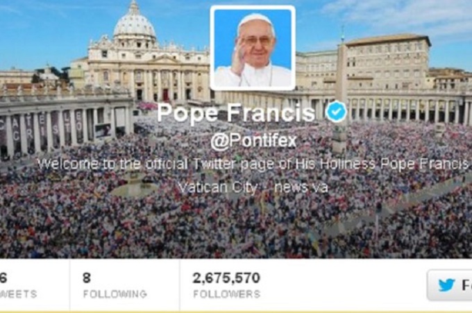 Ferenc pápa a Twitteren is népszerű
