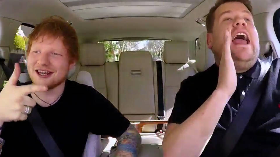 Ed Sheeran elnyomta azrt a Shape of You-t James Corden karaoke-kocsijban
