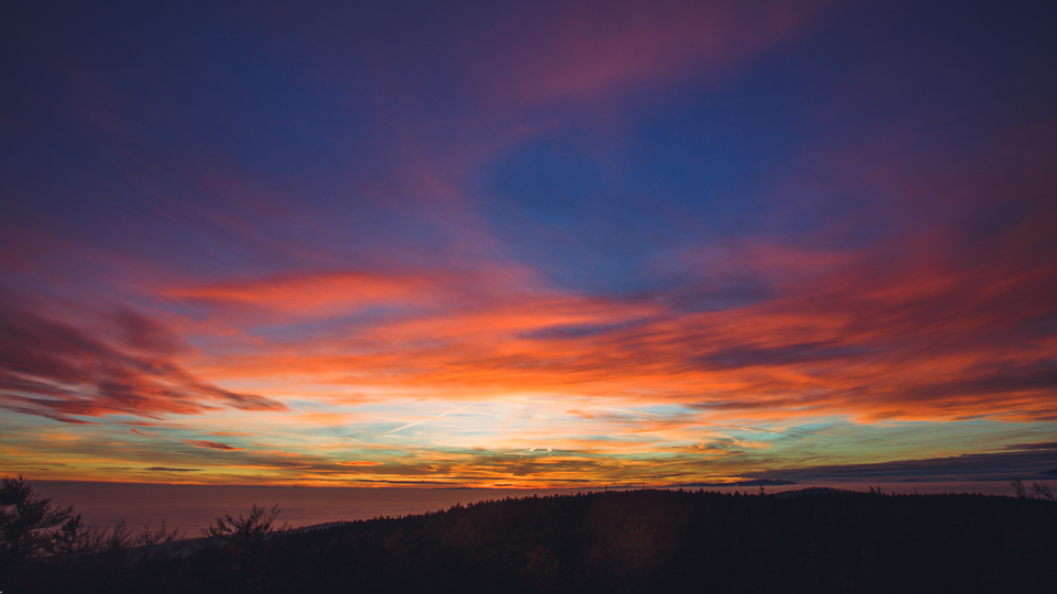 Látott már ennél szebb naplementét a Kőszegi-hegyről?