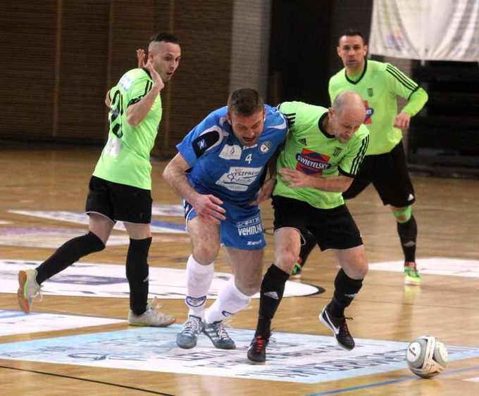 Futsal: Hetet számolt a Hali a veszprémiekre!