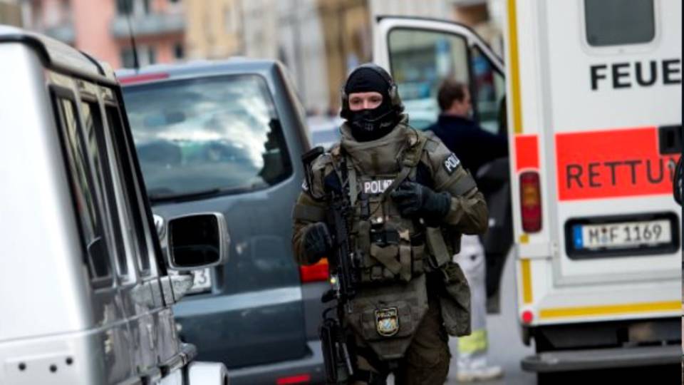 Terrorriadó és pánik Münchenben