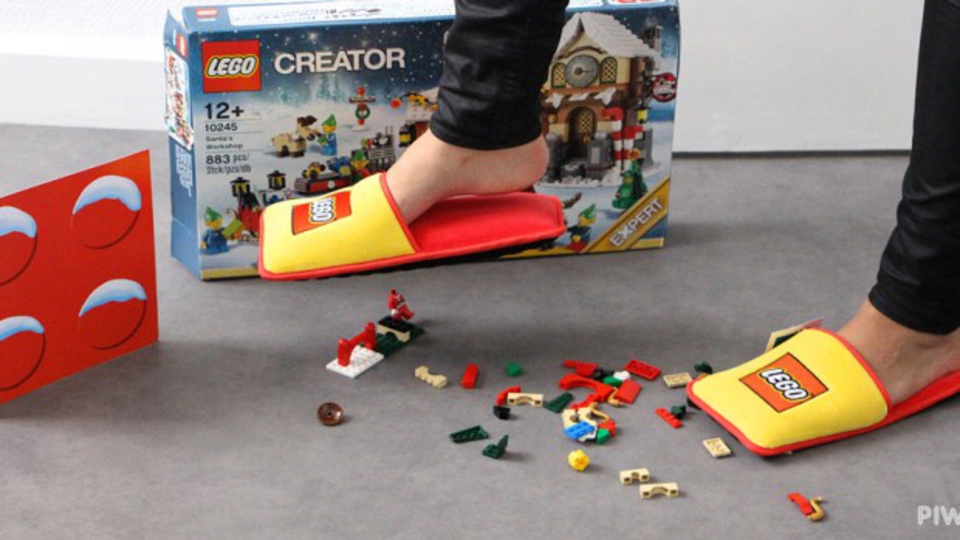 Megérkezett a LEGO-papucs! Már ideje volt...