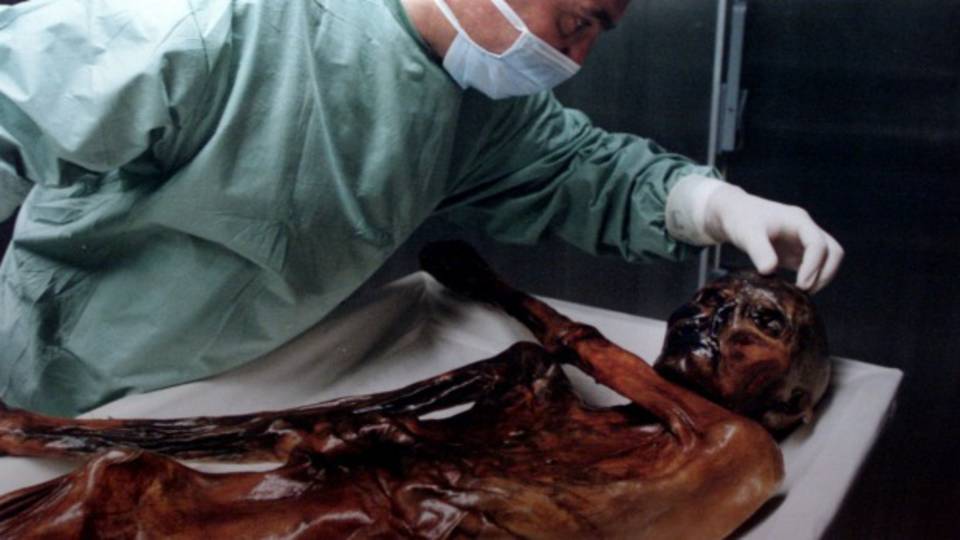 Timelapse videóba sűrítették, ahogy felboncolják az 5000 éves Ötzit