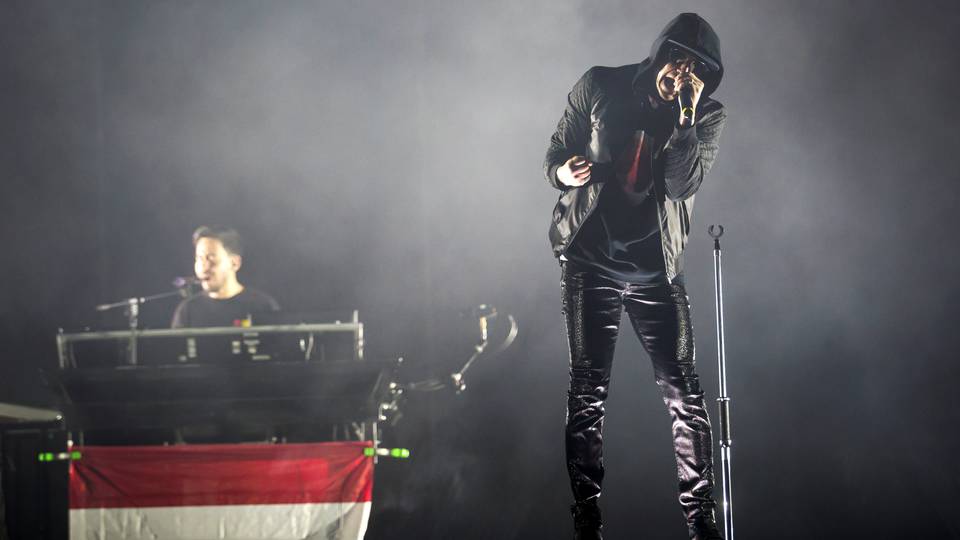 Zsebre vágta Magyarországot a Linkin Park