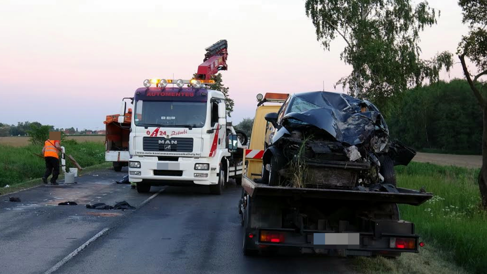 Halálos baleset: motor és autó ütközött Lukácsházánál 