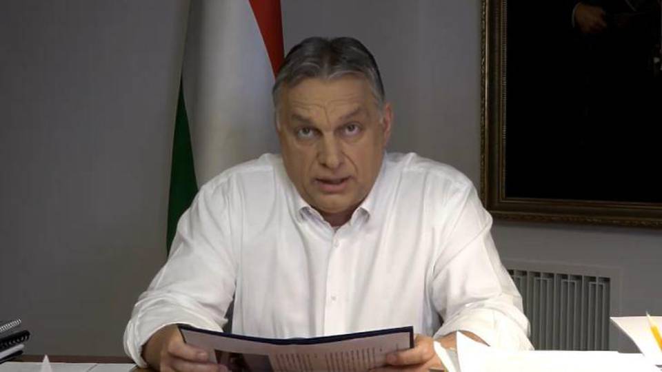 Orbán: hétfőtől bezárnak az oktatási intézmények