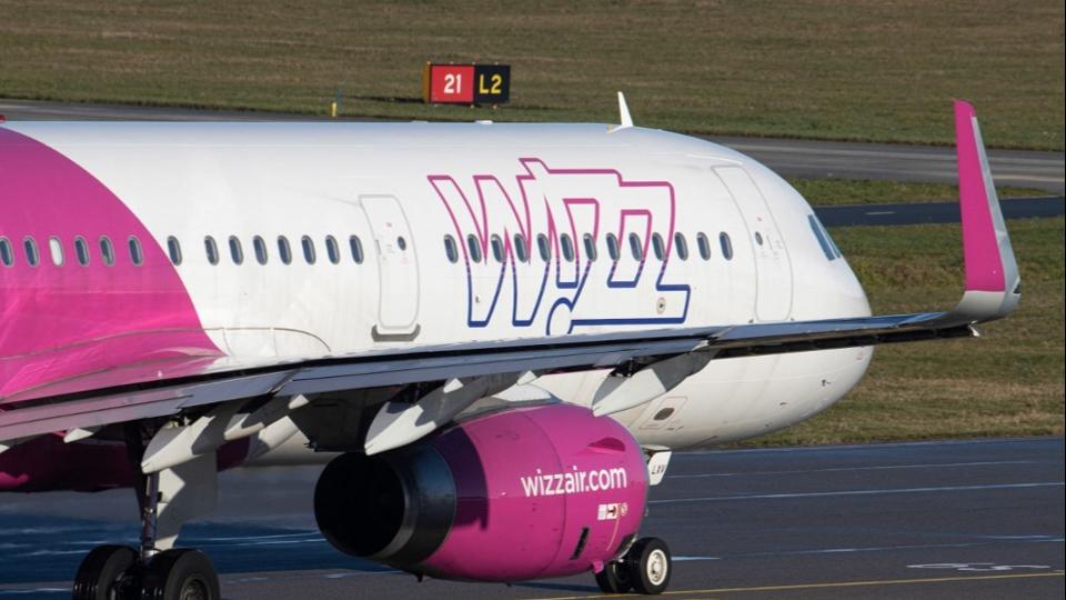 WizzAir-tortúra: egy napja várják a Londonban rekedt utasok, hogy megtudják, hazajutnak-e valaha