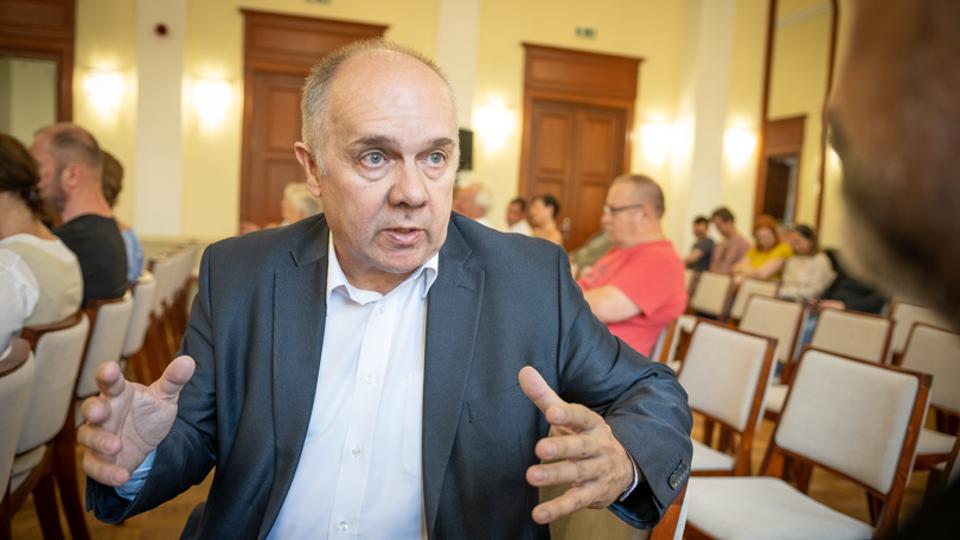 Stier Gábor: Az unió önmagát gyengíti felelőtlen bővítési döntéseivel