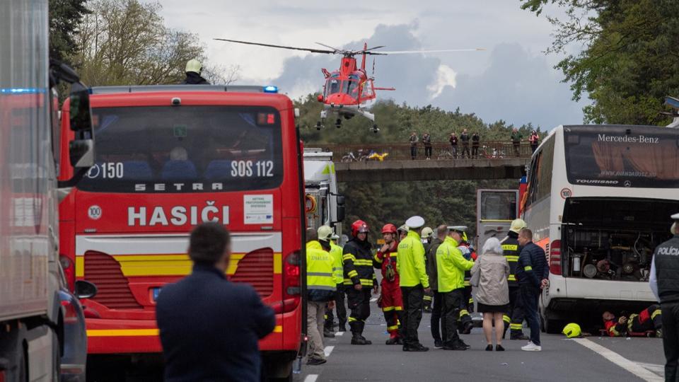Szlovákiai buszbaleset: 18 utas hazaérkezett, ketten továbbra is mélyaltatásban vannak