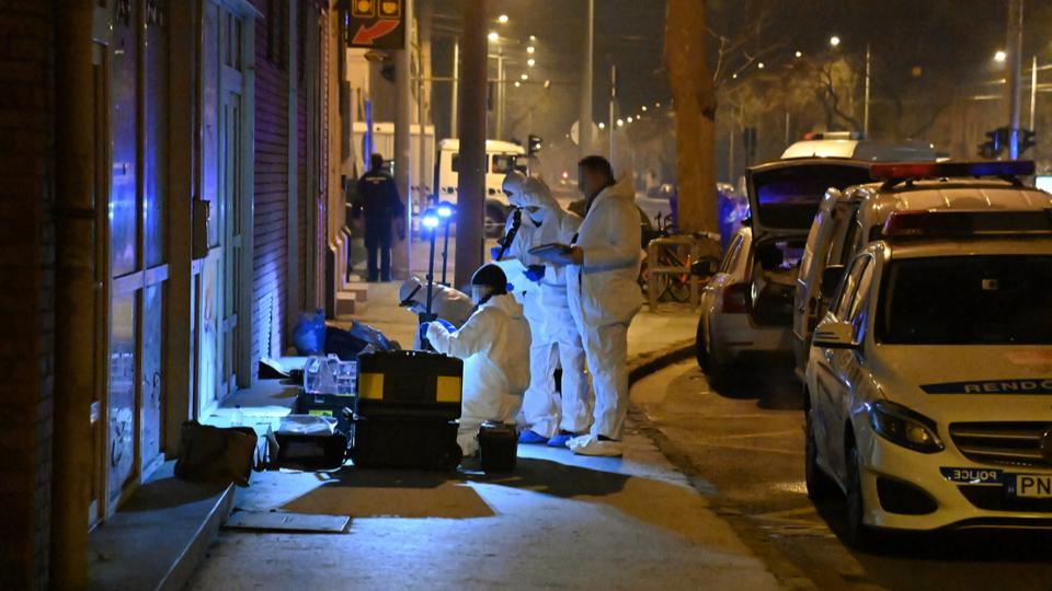 Késsel támadtak három rendőrre Újbudán, egyikük meghalt