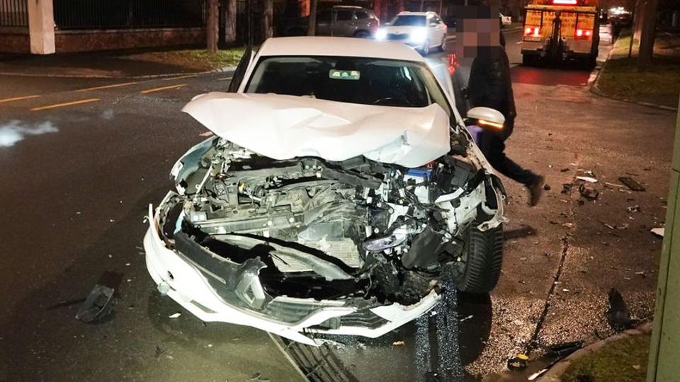 Összeütközött két autó Szombathelyen szombaton este