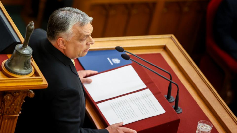 Orbán Viktor: Megvédjük a családokat, megvédjük a rezsicsökkentést, megvédjük Magyarország biztonságát!