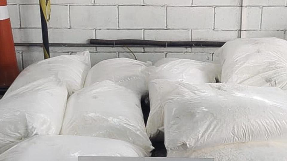 Hihetetlen rekord: öt tonna kokaint kapcsoltak le Szicíliában 323 milliárd forint értékben