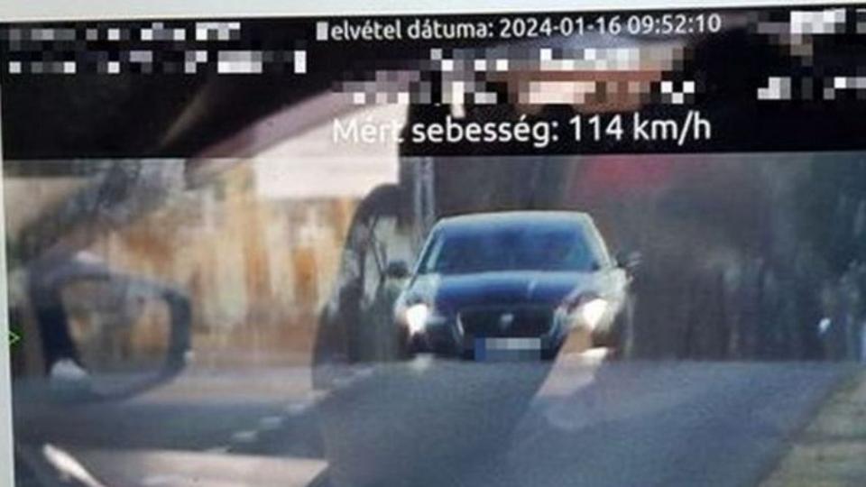 Mi folyik itt Nógrádban? – a 226-tal száguldó ferraris után egy 114 kilométer/órával repesztő sofőrt fogtak el