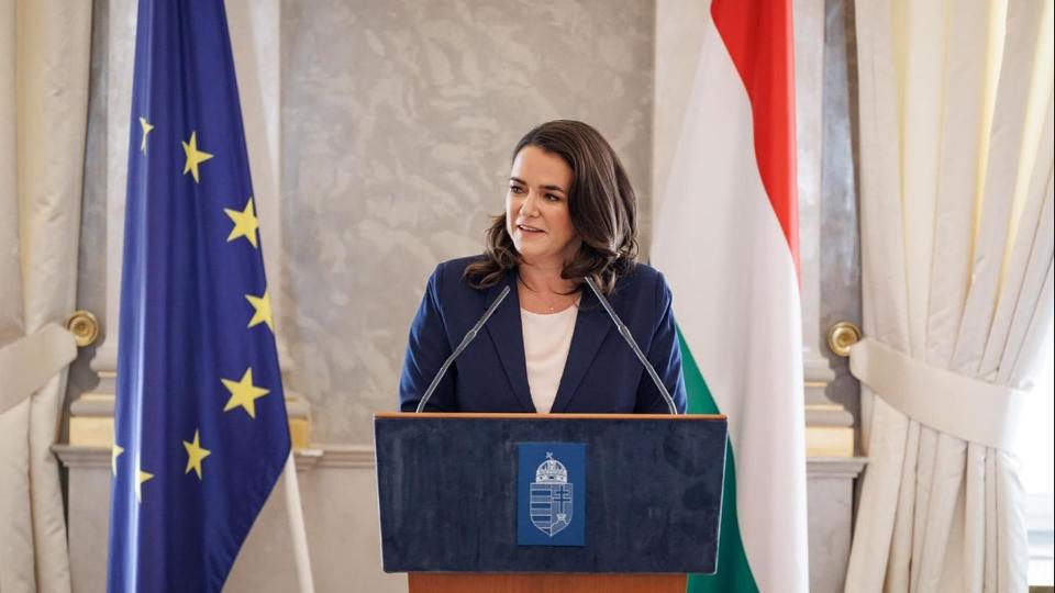 Bocsánatot kér és lemond Novák Katalin köztársasági elnök a kegyelmi ügy miatt (VIDEÓ)