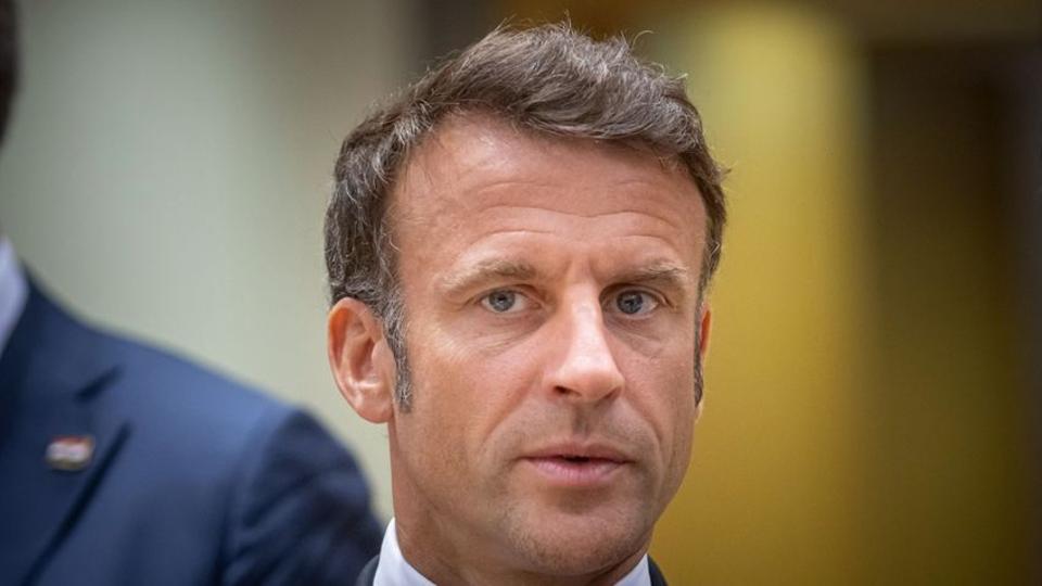 Levgott emberi ujjdarabot kapott Macron