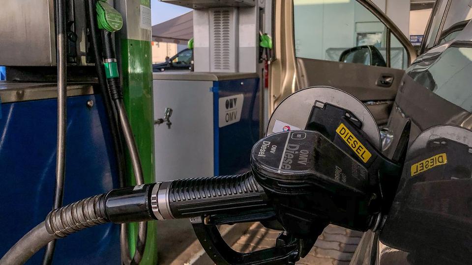 Üzemanyagár: megint emelnek a benzinkutak – ennyiért lehet tankolni szerdától