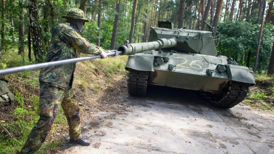 Mlyen nyl a zsebbe Nmetorszg – megduplzza az Ukrajnnak nyjtott katonai seglyt