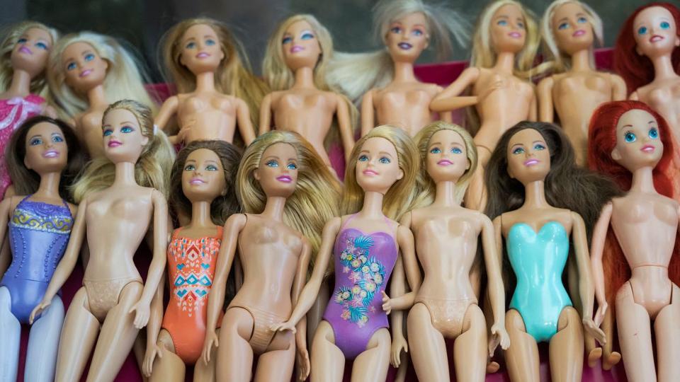 Barbie 65 ves lett: a jtk, ami tbb genercin is nyomot hagyott