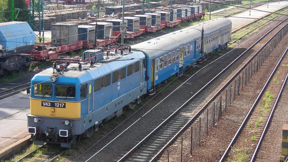 Halálra gázolt egy embert a vonat Győrben