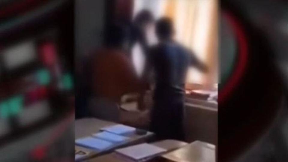 Brutlisan megvertek egy kiskamaszt a Nagyknyi ltalnos iskolban (VIDE)