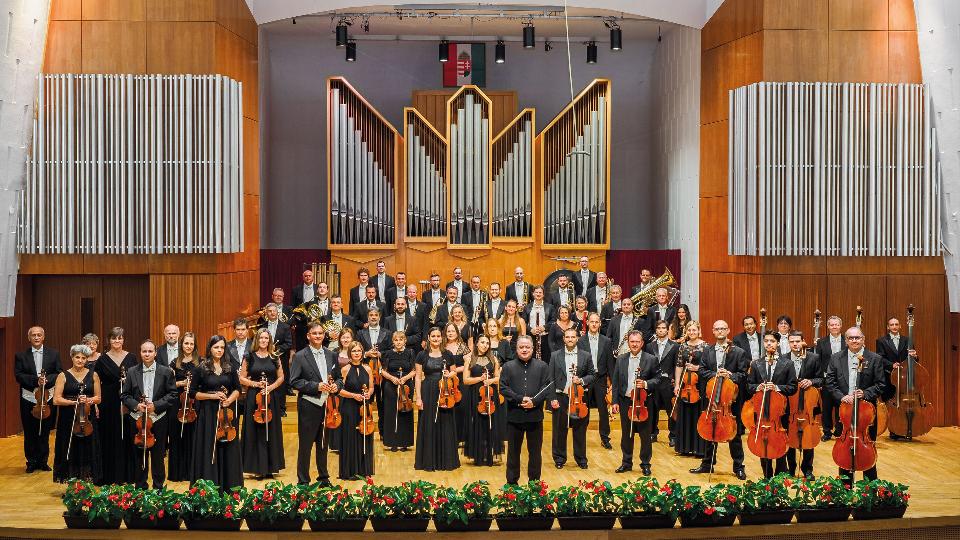 A jubileumi évad nyitóhangversenyét adja pénteken a Savaria Szimfonikus Zenekar