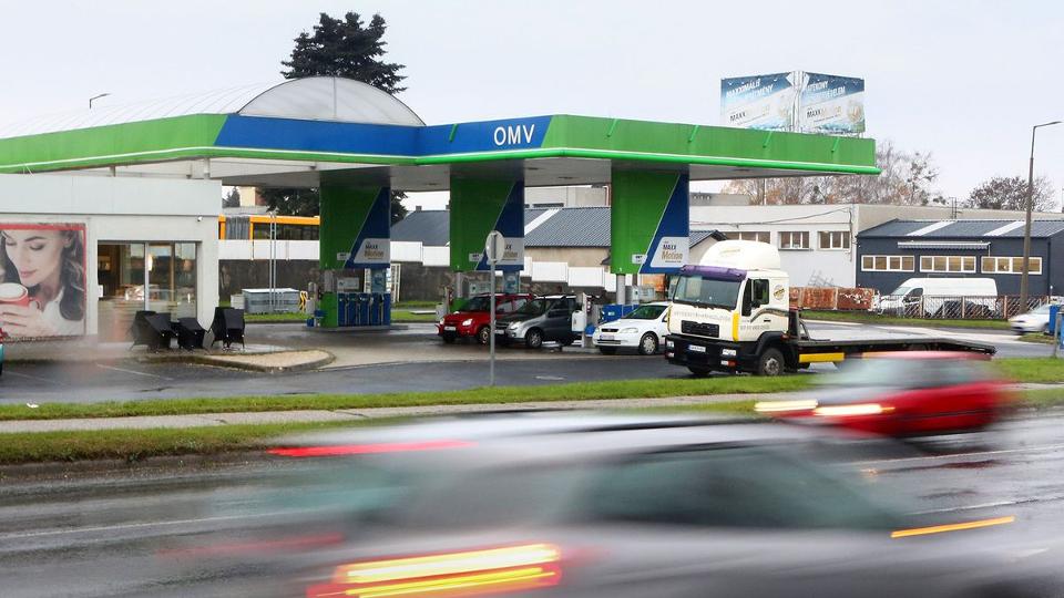 Új üzemanyagárak: kihirdették a döntést – szerdától fájóan drágul a benzin és a dízel