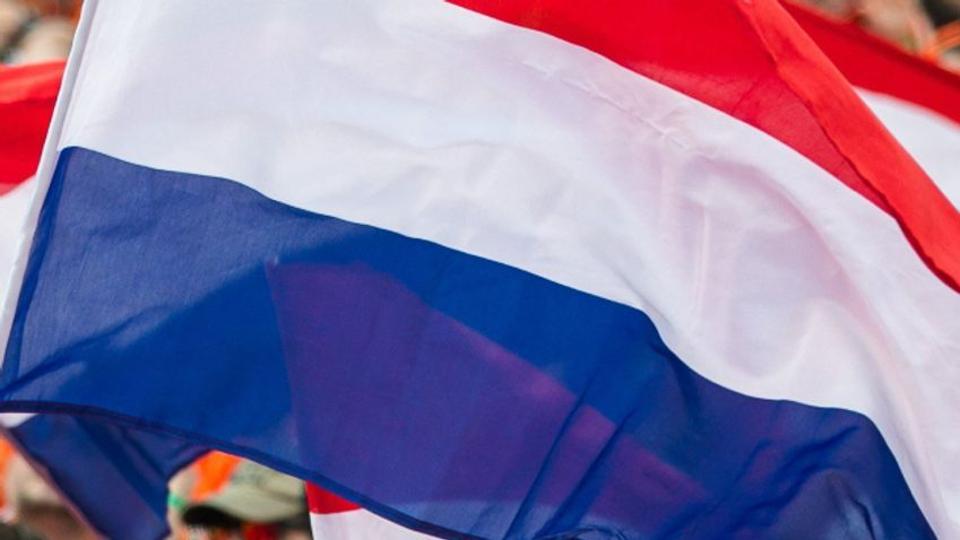 Komoly döntést hoztak a hollandok: tilos lesz telefonozni az osztálytermekben