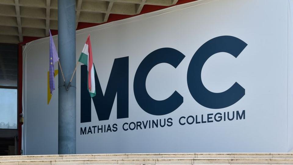 Tanulj a legjobbaktól a legjobbak között - Indul a jelentkezés az MCC Egyetemi Programjába!